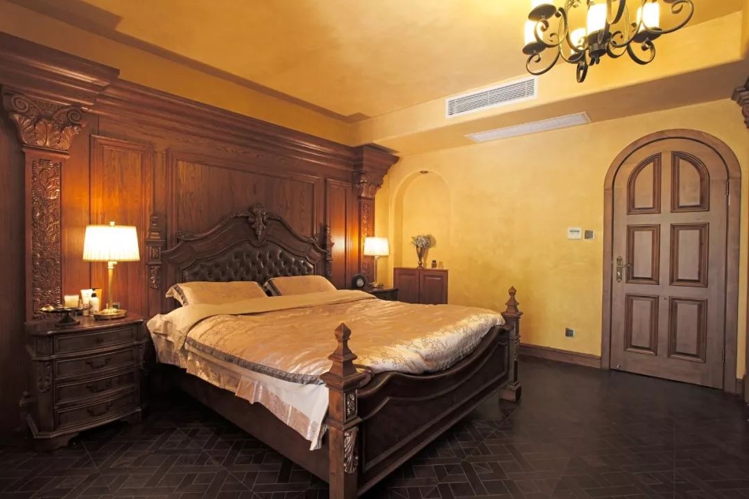 家里的床头背景怎么弄才好看,大面积的床头背景该怎么做