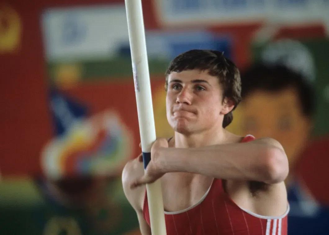 是谁打破了布勃卡的纪录,破了4次世界纪录