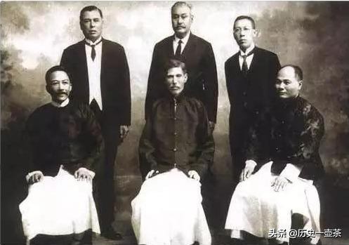 李小龙在1973年怎么了,李小龙当年突然暴毙有多震惊