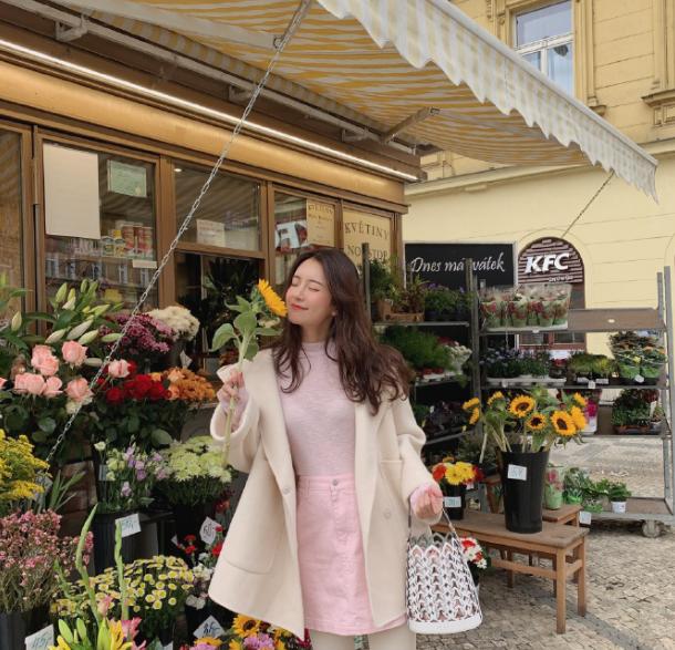 陈赫张子萱晒二胎女儿萌照,陈赫与张子萱相差几岁