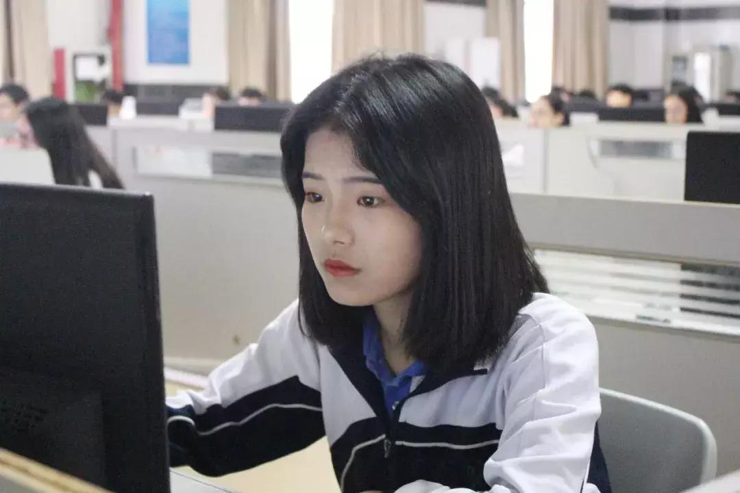 深德技工学校广东省深圳市,顺德职业技术学院