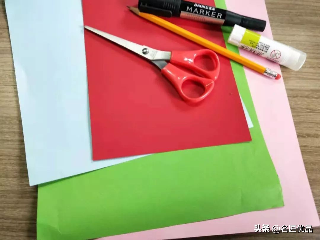 草莓叶子剪纸图,对称草莓剪纸