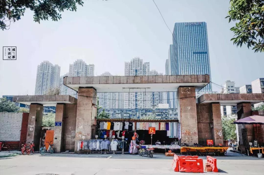 荷花池美食一条街,荷花池一条街美食