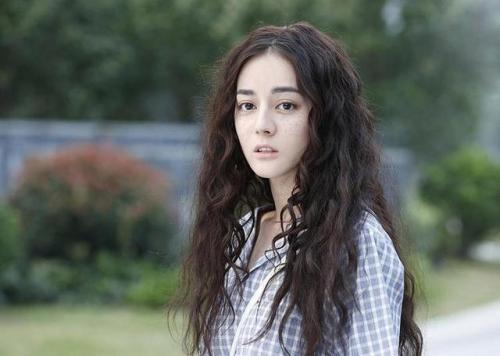 迪丽热巴同款发型简单,迪丽热巴发型同款