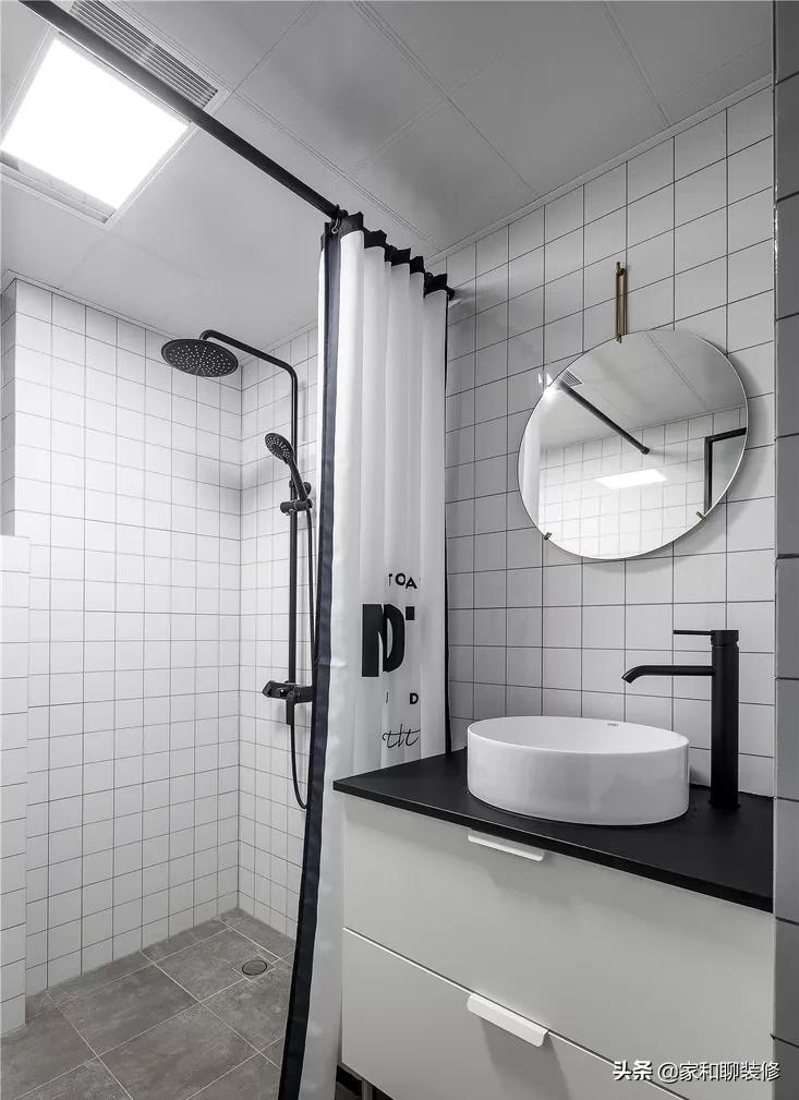 厨房卫生间瓷砖选多大规格的好,楼层低卫生间瓷砖怎么选颜色