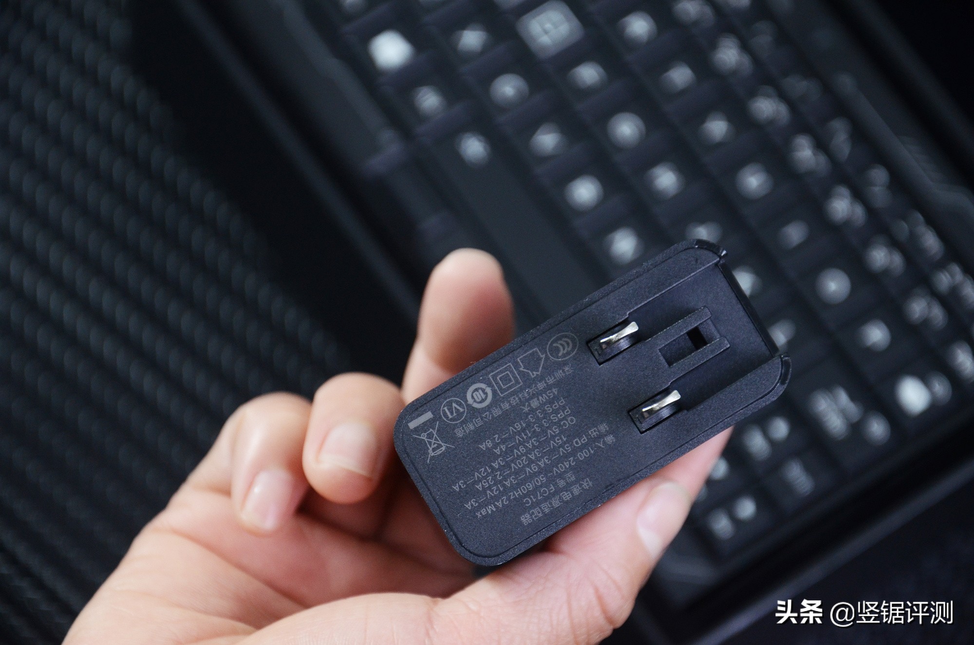 壹号本onegx1pro游戏测试,壹号本one-gx1pro高达限量版5g版