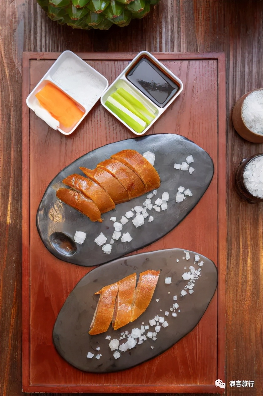 这里是集酒店、商场、餐饮、游乐园、探险王国一体的三亚度假酒店