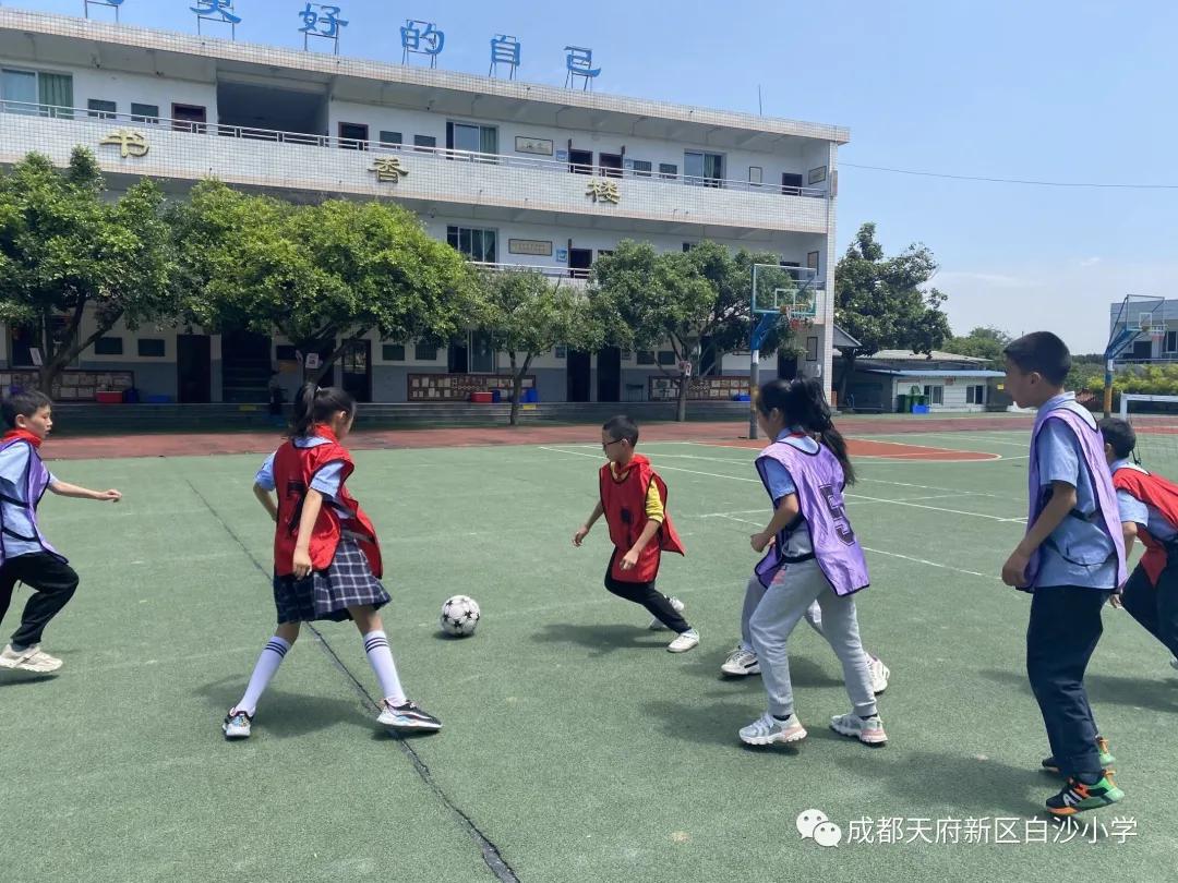 足球联赛暨校园足球,足球转动梦想