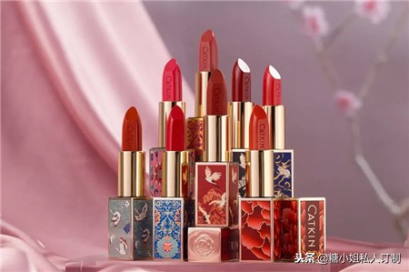 为了最美中国风口红，故宫淘宝双店争锋，卡婷不落下风！