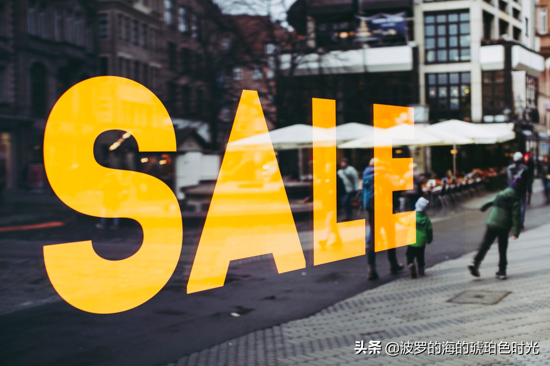 俄罗斯人在超市疯狂抢购,俄罗斯有什么打折的购物节