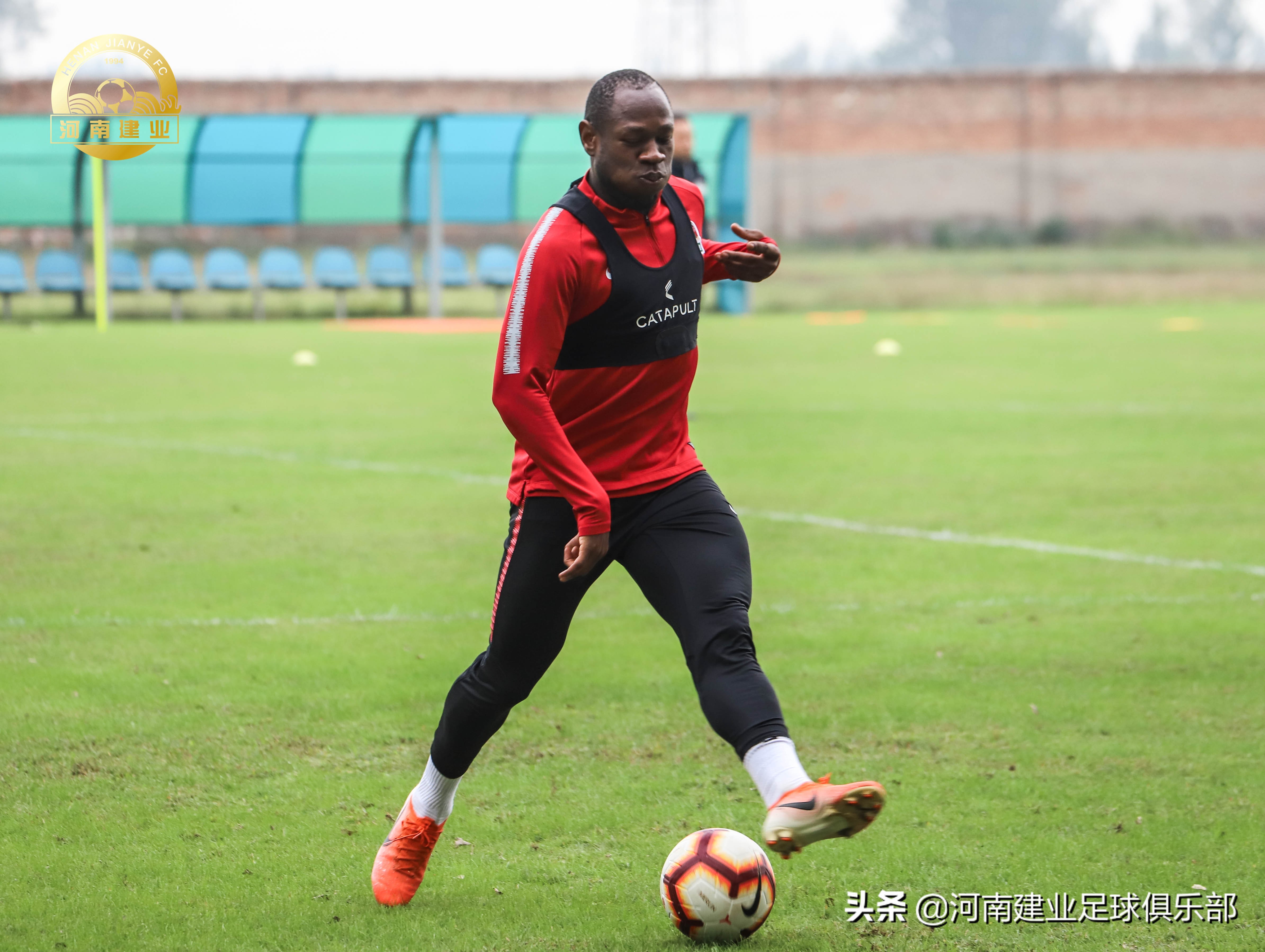 河南建业队新赛季主场,河南建业队直播