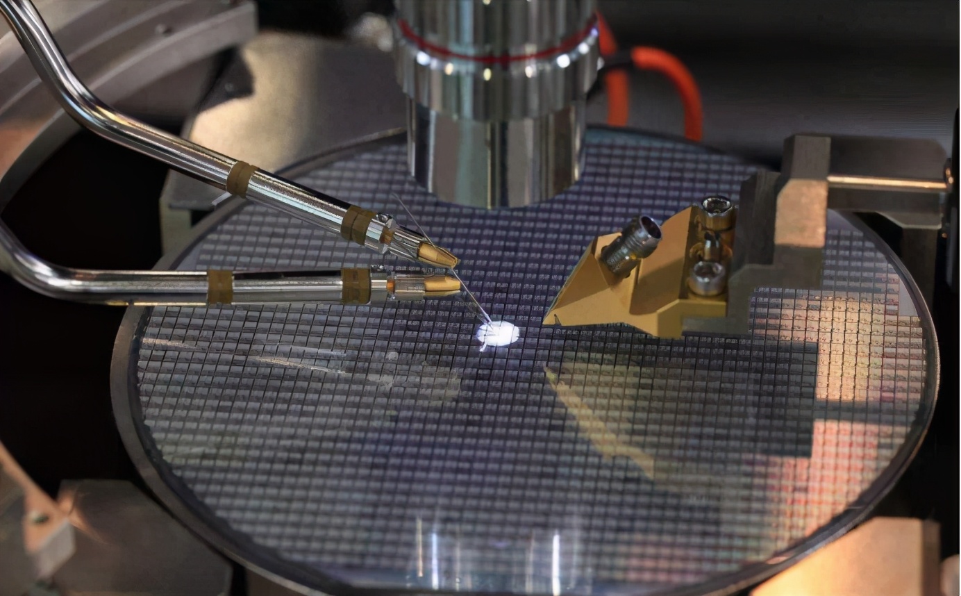 尼康光刻机中国企业 (尼康光刻机和asml区别)