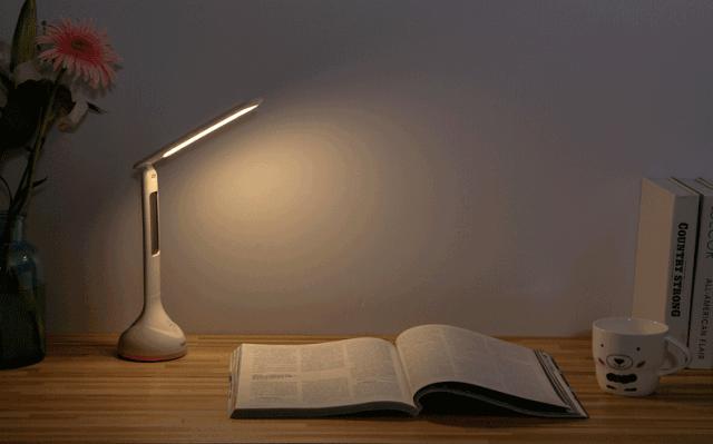 爱德华和飞利浦护眼灯选哪个,欧普护眼台灯十大排行榜