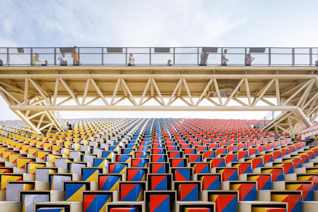 迪拜世博会中国馆正式试运营,迪拜世博会各国展馆建筑抢先看