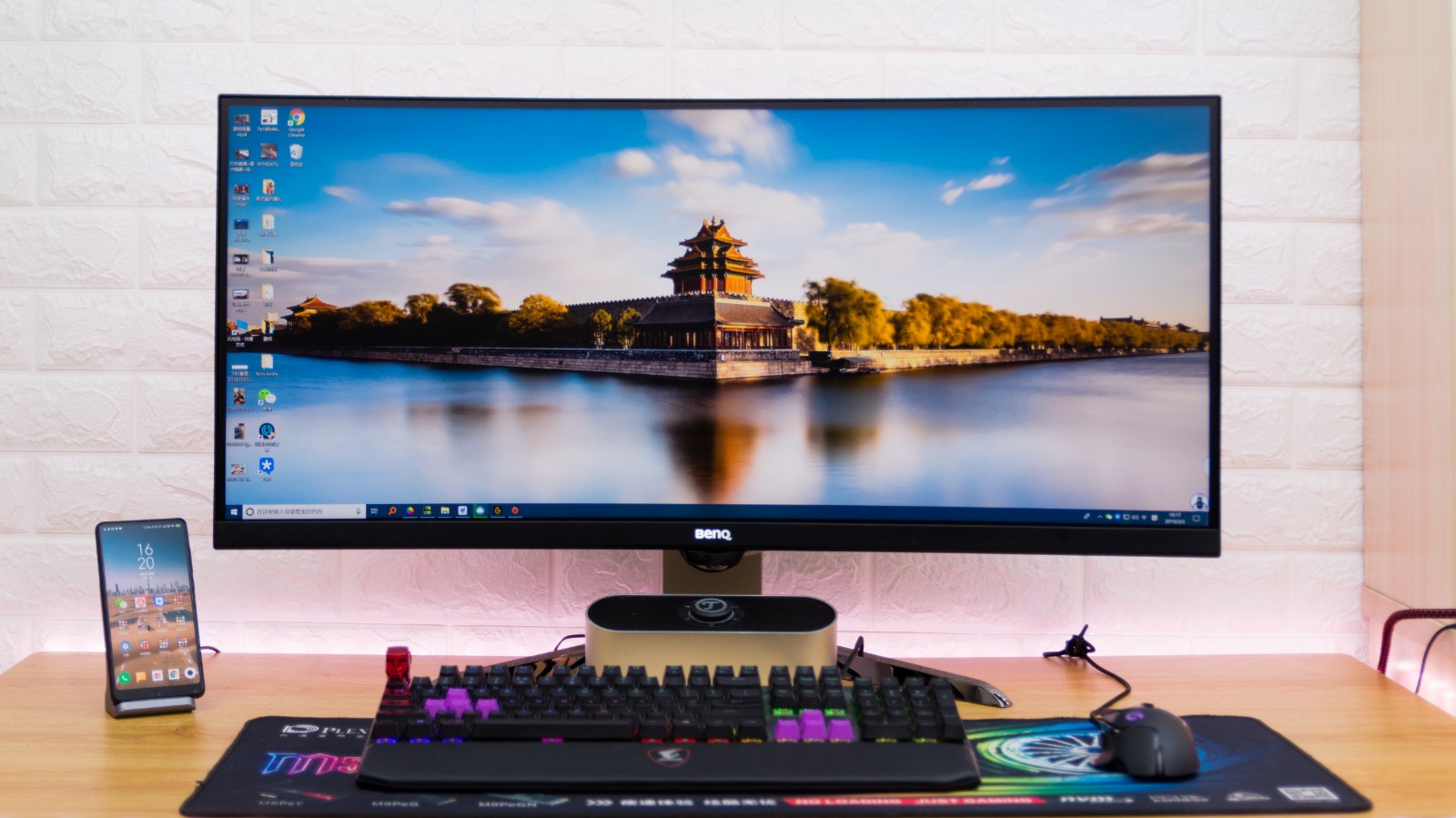 ledrgb灯带效果展示,yeelight智能彩光灯带和泛影灯带