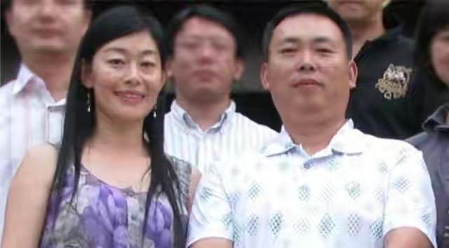 他生于江西，名校毕业，身价超100亿，却40岁就退休了，为啥