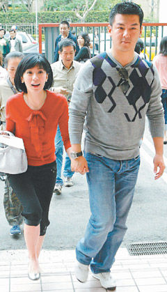 未婚生子十大女星,未婚生子惨遭抛弃的十大女星