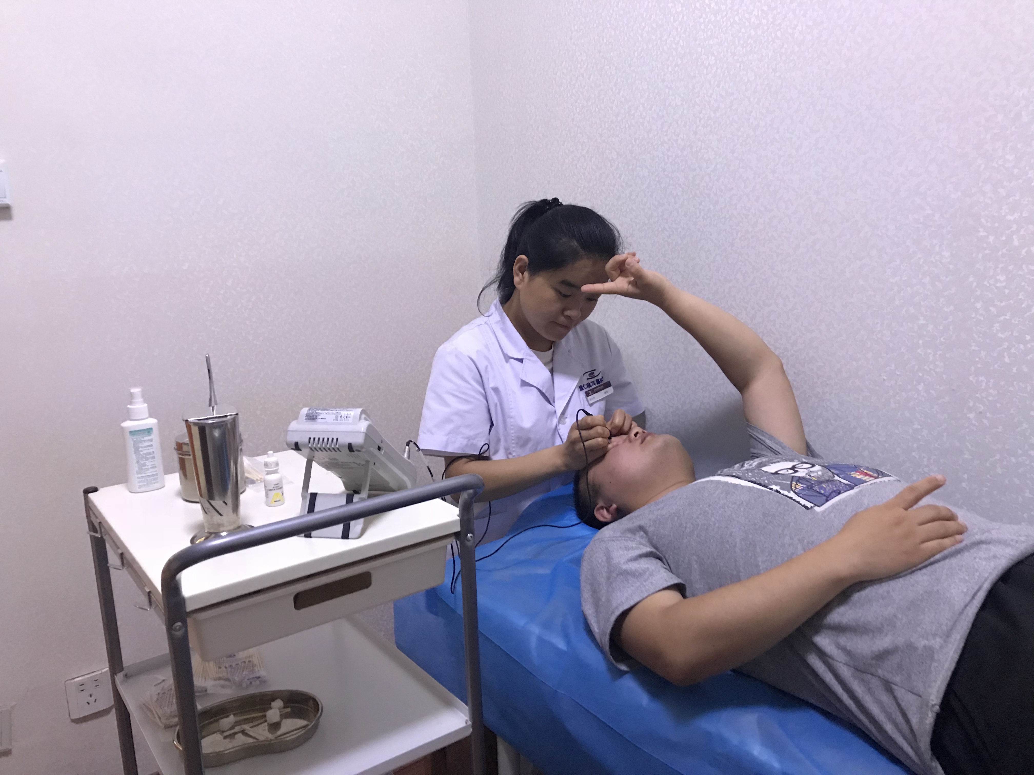 参军入伍、毕业就职，你的眼睛视力达标了吗？5月23（周六）特邀专家手术需要摘镜的伙伴提前预约啦！