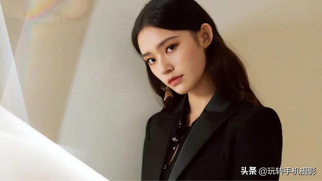 如何让眼睛拍照有神,拍照眼睛无神怎么改善