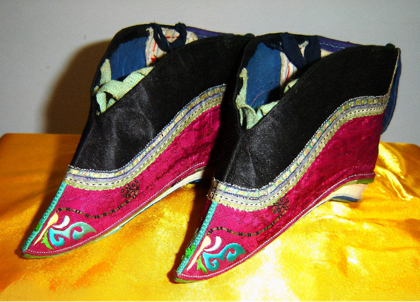 鞋从古至今都一个样,从古至今鞋的演变过程