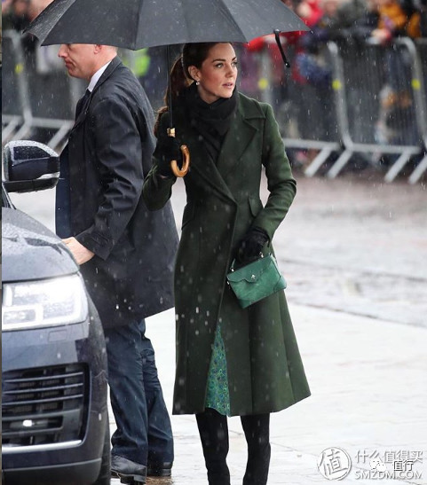 可以用支付宝的海淘网站,不撞包名牌包包