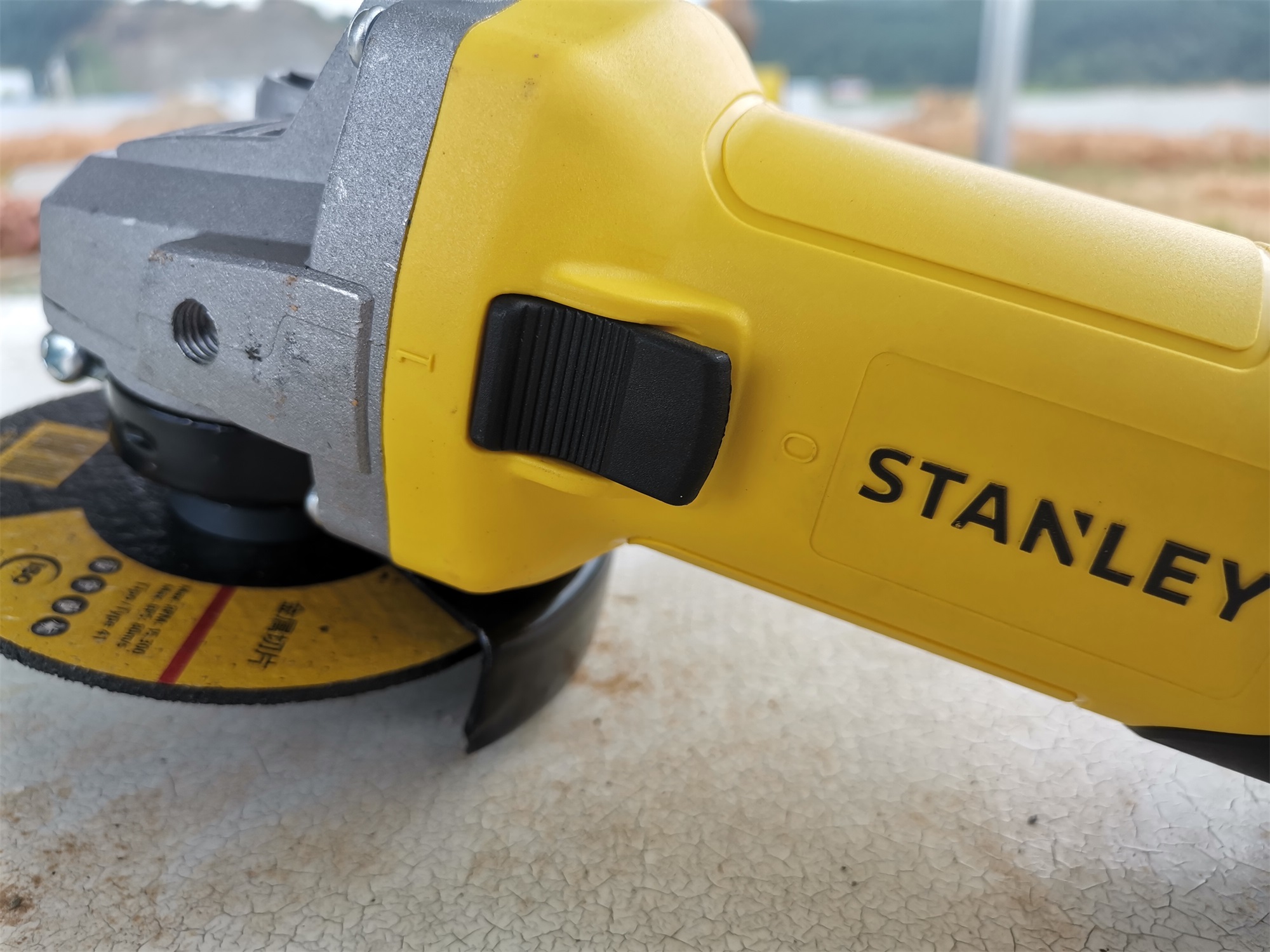 史丹利角磨机220v,史丹利角磨机拆解视频