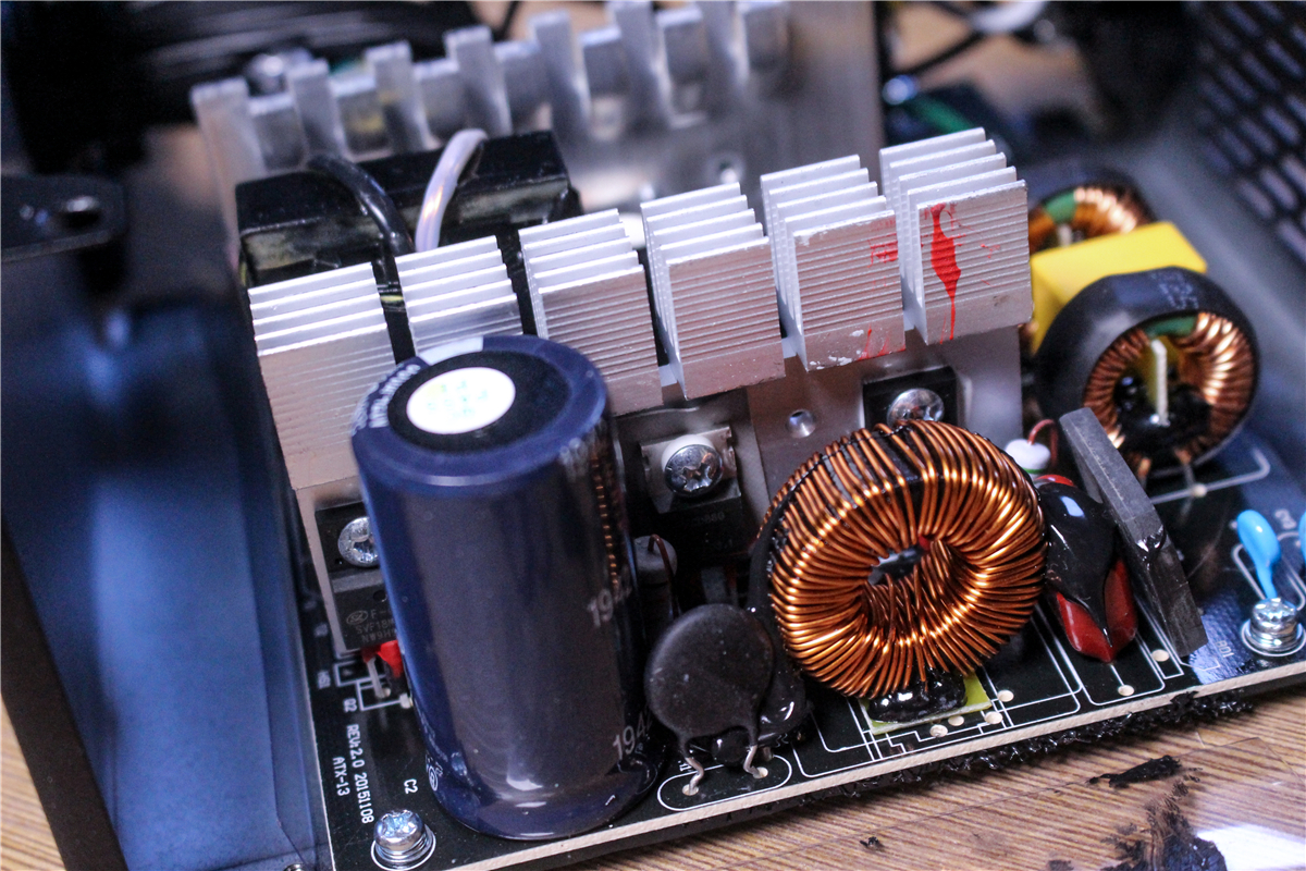 白牌的爱国者600w电源怎么样,爱国者t600电源咋样