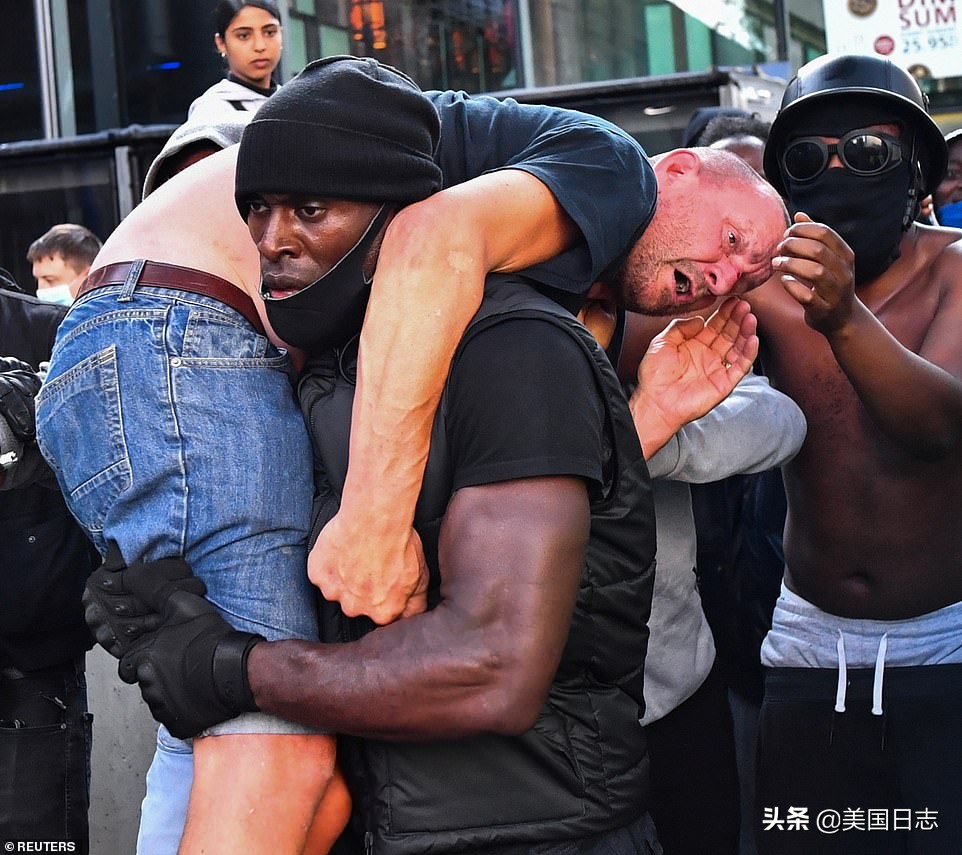 浼︽暒绉嶆棌楠氫贡浜嬩欢,鑻卞浗鐖嗗彂楠氫贡瀹炲綍瑙嗛