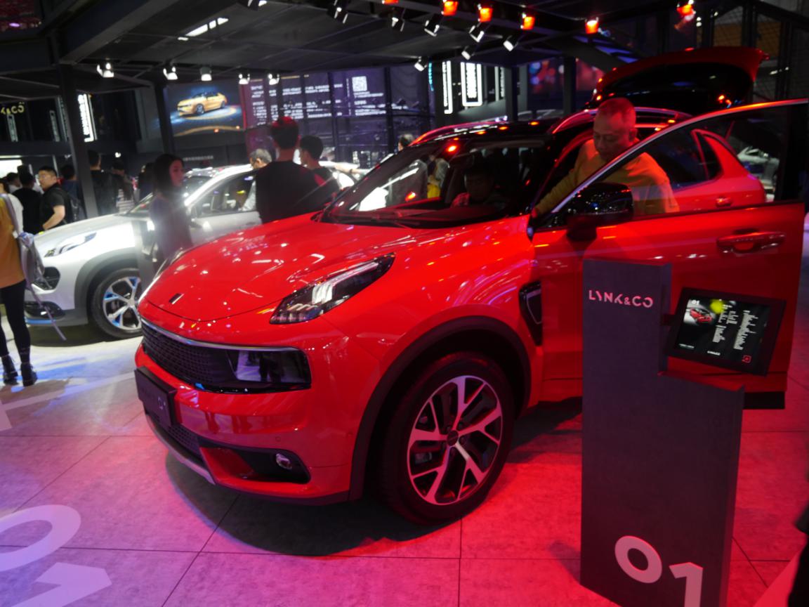 rav4对比领克01,领克01和rav4哪个更值得买