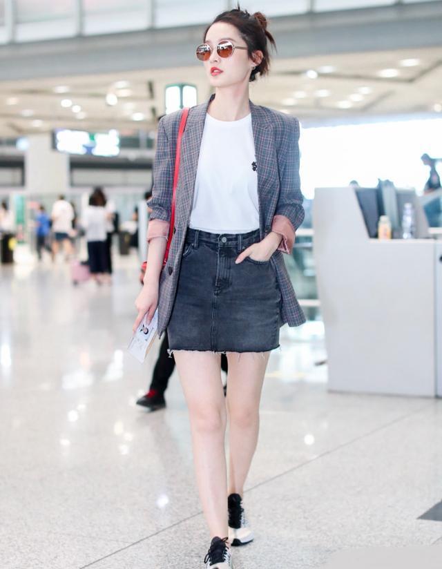 西装配裙子适合哪种发型,中长西装配什么裙子好看