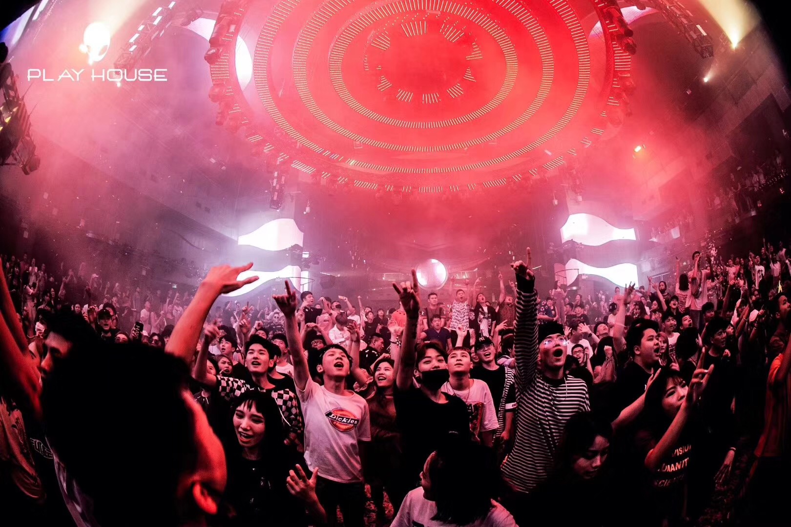 成都夜店必去的酒吧,来成都必去的地方旅游攻略