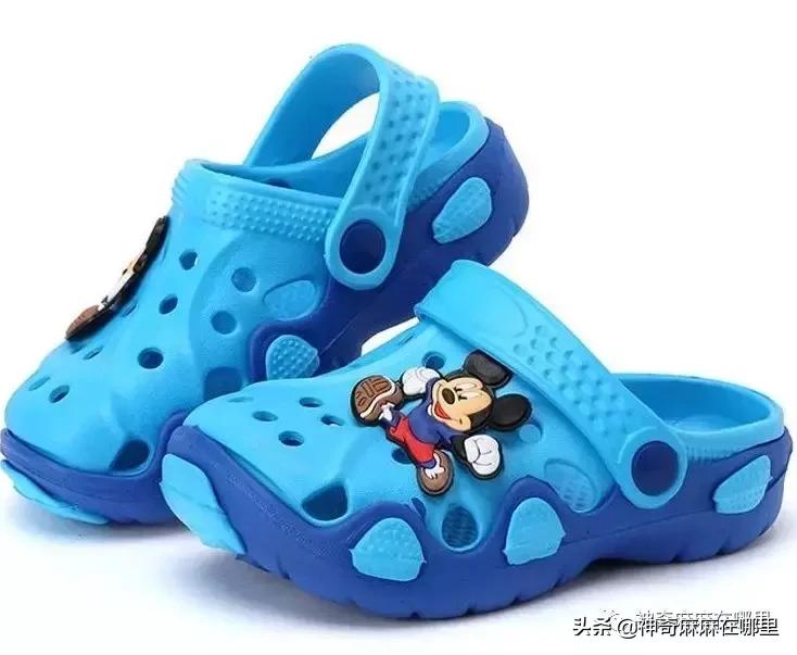 到底如何给宝宝选凉鞋,怎样给宝宝挑选夏季凉鞋