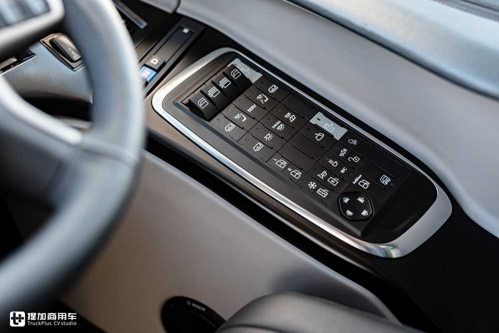 欧洲高端豪华大巴车,欧洲顶级豪华大巴