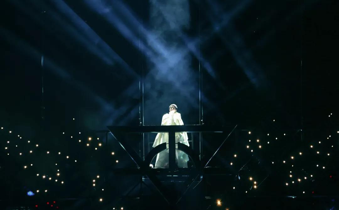 华晨宇奇葩说,华晨宇hereweare使徒行者竖屏