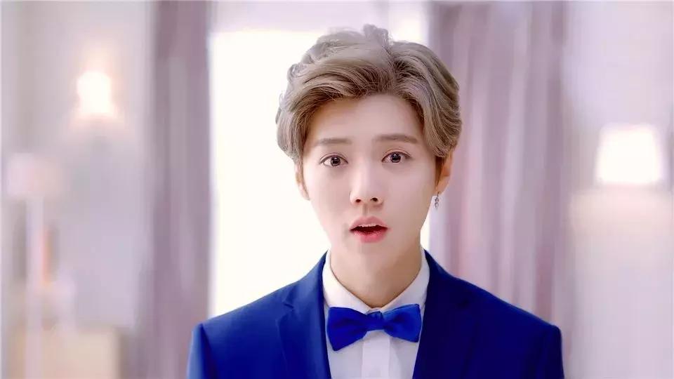 真男人三伏天不打伞？我们还要被性别标签束缚多久