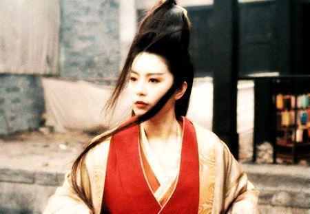 《葵花宝典》并未消失,石破天因此成为主角第一高手,书中有暗示