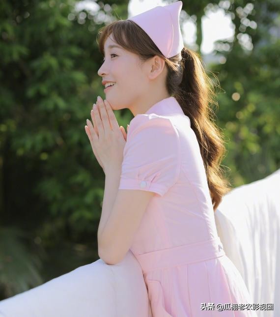 40岁的金莎依然很美,金莎晒护士照片