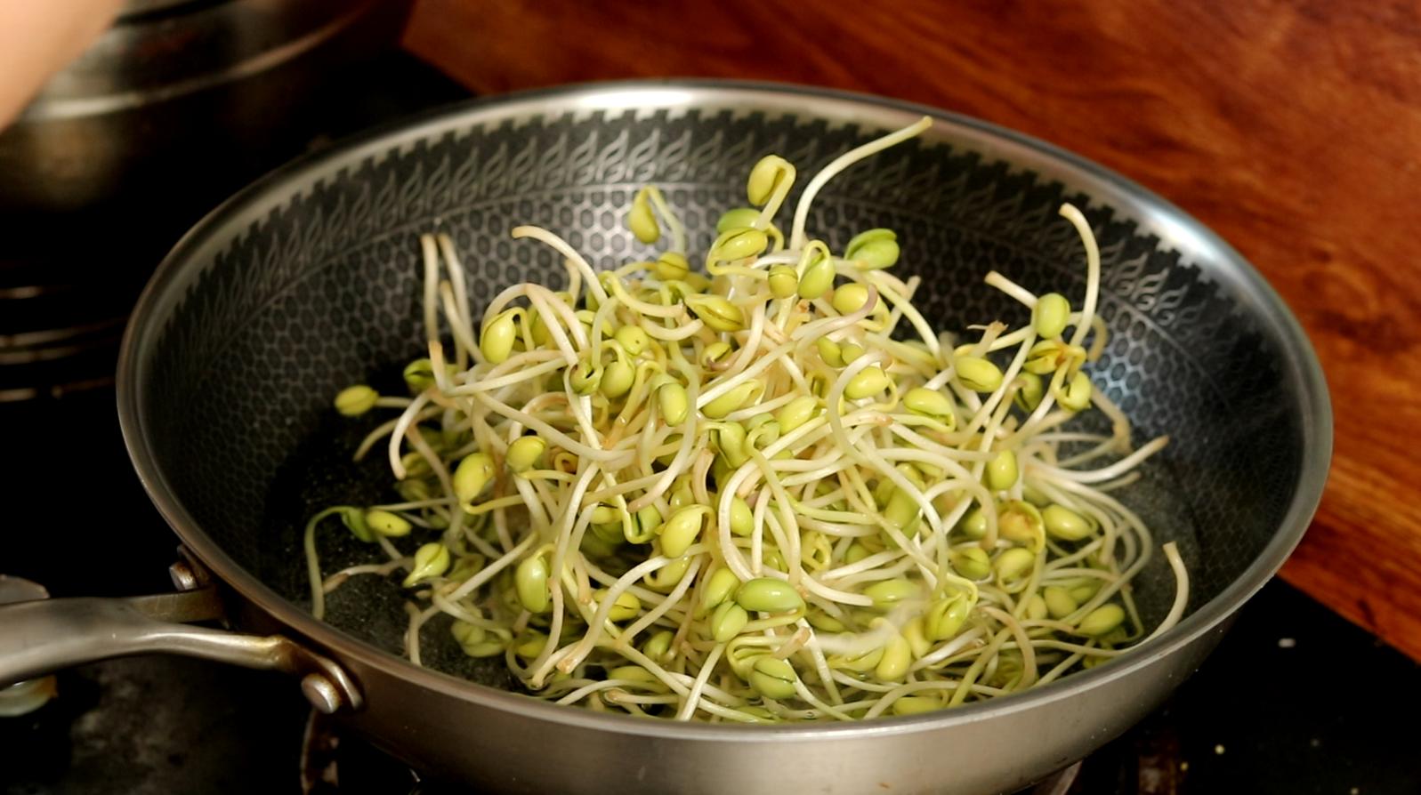 豆芽怎么在土壤里发芽,不用胶水就可以发豆芽的方法