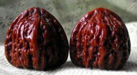 文玩核桃盘玩流程及注意事项,文玩核桃刚到手必须刷亮才能盘吗