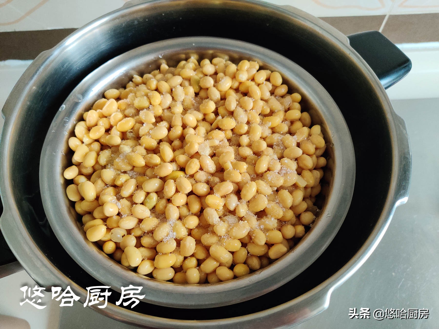 一颗神奇的纳豆，因味道独特上热搜，爱吃的赞不绝口，搅搅更美味