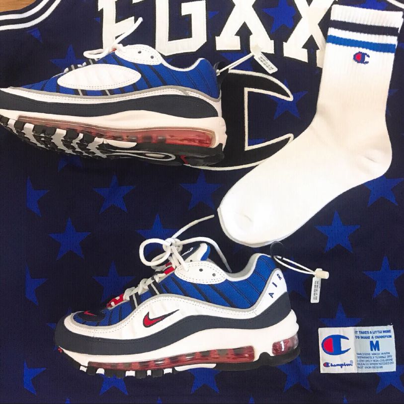 女的穿什么运动鞋好看,日常穿运动鞋推荐女