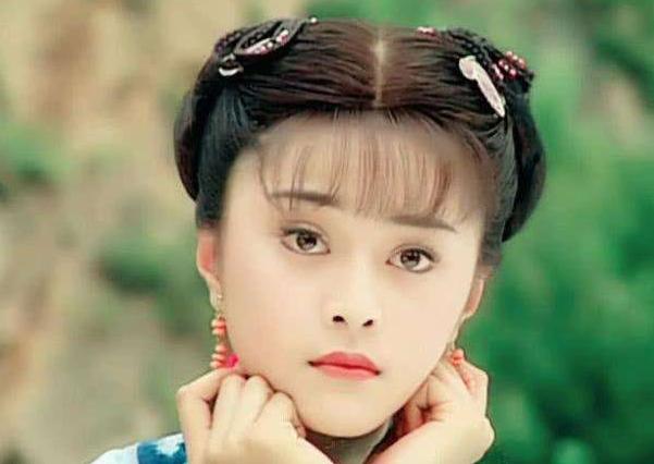 蛇系长相范冰冰,蛇女惊艳的视频