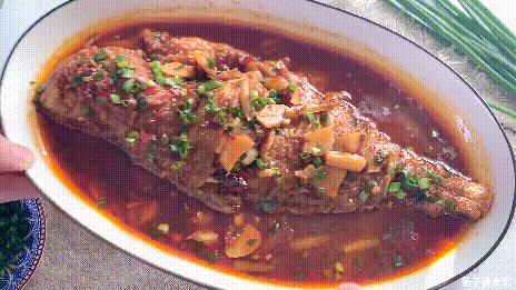 红烧鱼怎么炸才不会破皮,红烧鱼怎样煎鱼不粘锅不破皮