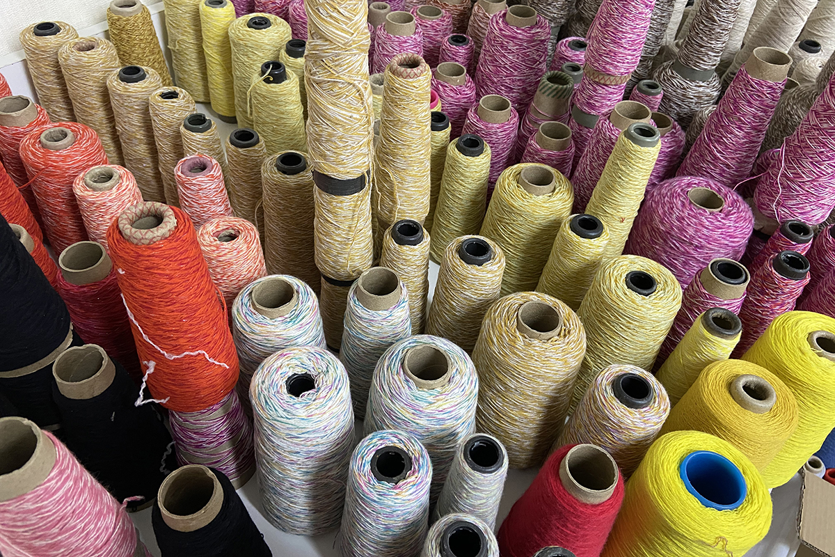 我买的羊绒衫会起球是不是假的？