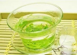 暖气造成的咽喉痛怎么缓解,冬天开暖气口干舌燥怎么回事