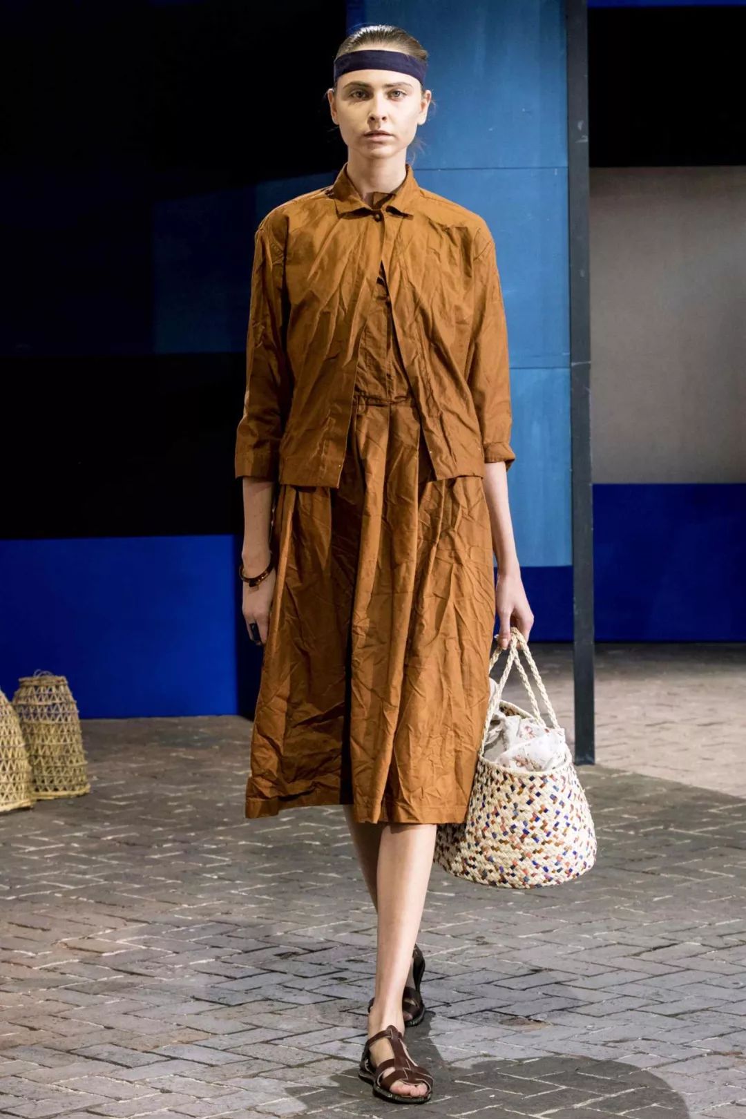 棉麻文艺服装上档次吗,棉麻衣服怎样穿出高级感