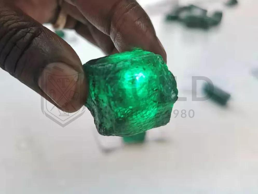 彩色宝石珠宝鉴定自学,彩色珠宝知识大全及讲解