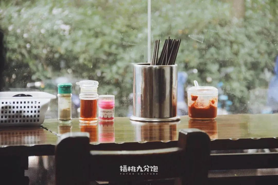 王宝强吃面道士下山,道士下山吃面图片