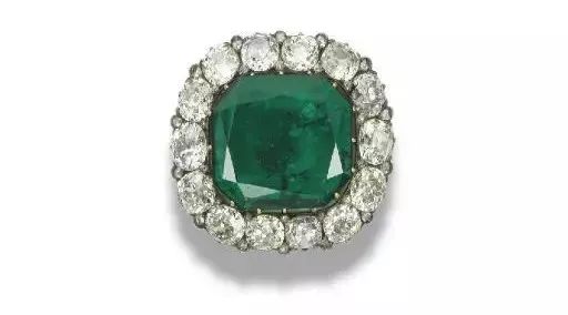 17岁抛夫弃子，一个用身体换金钱的*女妓**，凭什么有名有利？