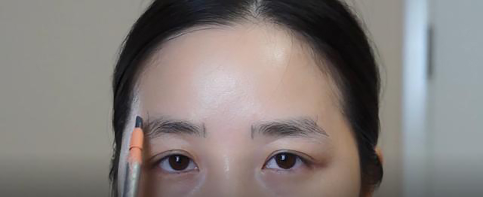 眉毛设计不对称的原因,眉毛不对称怎么办